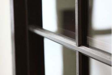 アンティーク家具　アンティーク　引き出し付き二段重ね収納棚(ガラスケース・ショーケース・食器棚)