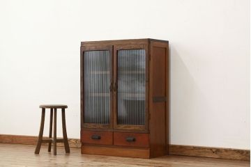 レトロ家具　アンティーク　モールガラス入りレトロな本箱(収納棚)