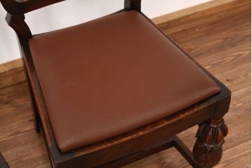 アンティーク家具　イギリスアンティーク　オーク無垢材上質なダイニングチェア2脚セット?(椅子・イス)
