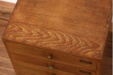 レトロ家具　昭和レトロ　ナラ材のレトロな5杯小引き出し(アンティーク)