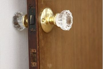 昭和レトロ　古いアパートのドア(2)(扉)