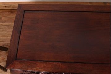 レトロ家具　昭和レトロ　古い唐木の彫刻座卓(テーブル)