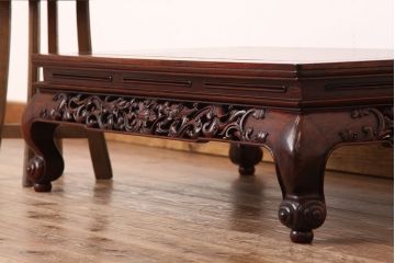 レトロ家具　昭和レトロ　古い唐木の彫刻座卓(テーブル)