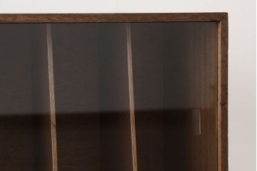 アンティーク家具　アンティーク　古い木の脚付きキャビネット?(収納棚・レコードケース)