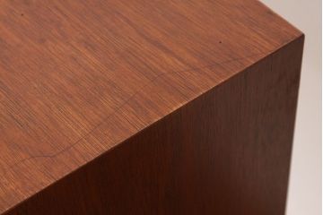 アンティーク家具　アンティーク　古い木の脚付きキャビネット(収納棚・レコードケース)