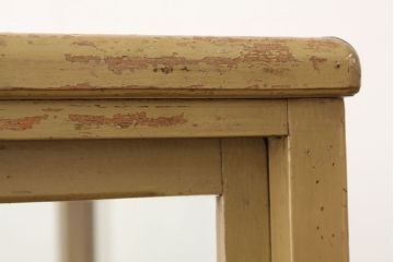 レトロ家具　昭和レトロ　可愛いデザイン!ペンキの剥げた縦型ガラスケース(ショーケース)