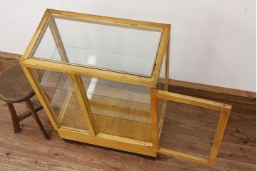 レトロ家具　昭和レトロ　可愛いデザイン!古いパン屋の小さなガラスケース