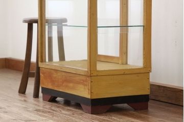 レトロ家具　昭和レトロ　可愛いデザイン!古いパン屋の小さなガラスケース