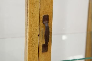 レトロ家具　昭和レトロ　可愛いデザイン!古いパン屋の小さなガラスケース