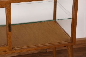 レトロ家具　昭和レトロ　脚付きアンティークガラスケース(ショーケース)