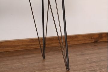 アンティーク家具　アンティーク　素敵な雰囲気!古い木の鉄脚ガラスケース(ショーケース)