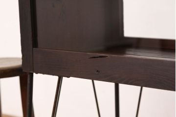 アンティーク家具　アンティーク　素敵な雰囲気!古い木の鉄脚ガラスケース(ショーケース)