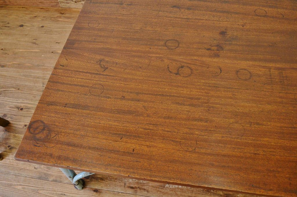 レトロ家具　昭和レトロ 子供用8脚格納スツール付き鉄脚テーブル作業台