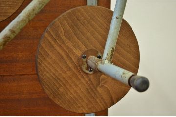 レトロ家具　昭和レトロ 子供用8脚格納スツール付き鉄脚テーブル作業台