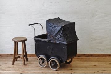 アンティーク雑貨　珍品希少!大正時代の乳母車(ベビーカー)