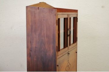 アンティーク家具　古い木の大振りなライティングビューロー