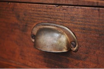 アンティーク家具　古い木の大振りなライティングビューロー
