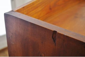 アンティーク家具　古い木の大振りなライティングビューロー