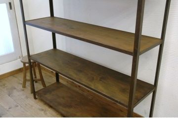 アンティーク家具　◆重厚なアイアンラック