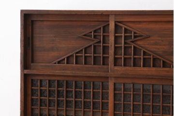 アンティーク家具　アンティーク　素敵なデザイン!格子引き戸の結霜ガラス下駄箱(収納棚)