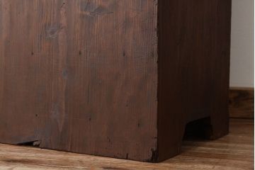 アンティーク家具　アンティーク　素敵なデザイン!格子引き戸の結霜ガラス下駄箱(収納棚)