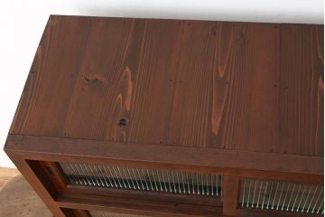 アンティーク家具　アンティーク　古い木のモールガラス　大ぶりな下駄箱(収納棚)