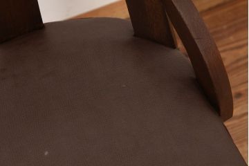 アンティーク家具　アンティーク　素敵なデザイン!回転椅子(ドクターチェア)