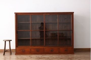アンティーク　特大!古い雑貨屋の大きな収納棚(飾り棚・ガラスケース)