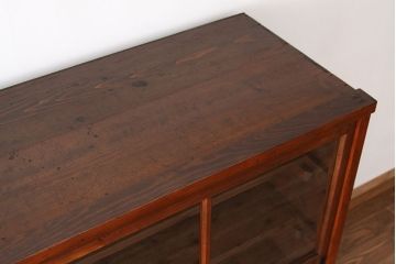 アンティーク　特大!古い雑貨屋の大きな収納棚(飾り棚・ガラスケース)