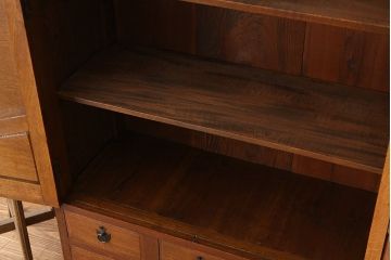 アンティーク家具　アンティーク　大正ロマン　希少な青色ダイヤガラス本箱(ブックケース)