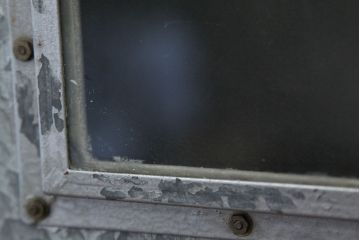 希少!古い病院の重厚な衝立(パーテーション)