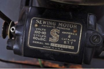 アンティーク雑貨　希少なエリザベスシンガーミシン