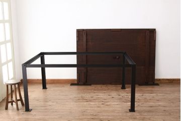 アンティーク家具　アンティーク　欅古材天板のアイアンフレームダイニングテーブル