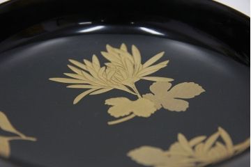 アンティーク雑貨　アンティーク　大正時代!古い蒔絵の木製小皿19枚など色々セット銘々皿(漆器)