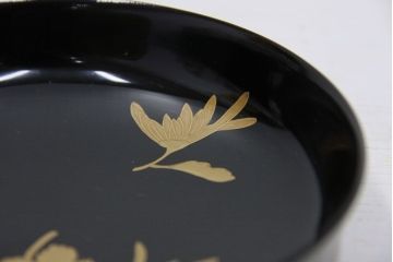 アンティーク雑貨　アンティーク　大正時代!古い蒔絵の木製小皿19枚など色々セット銘々皿(漆器)