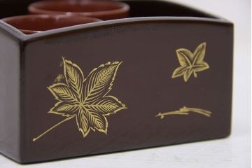 アンティーク雑貨　アンティーク　大正時代!古い蒔絵の木製小皿19枚など色々セット銘々皿(漆器)