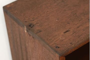 アンティーク家具　アンティーク　古い学校の鉄脚飾り棚(1)(陳列棚・本棚)