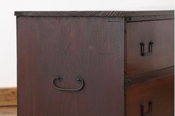 アンティーク家具　古民具・骨董 古い欅材の時代箪笥ローボード?(ローチェスト・刀箪笥)