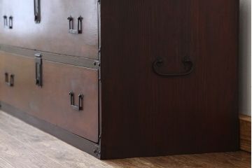 アンティーク家具　古民具・骨董 古い欅材の時代箪笥ローボード?(ローチェスト・刀箪笥)