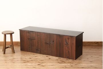 アンティーク家具　古民具・骨董 古い欅材の時代箪笥ローボード?(ローチェスト・刀箪笥)