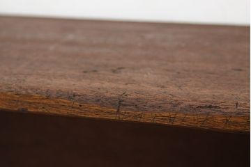 アンティーク家具　アンティーク 古い学校の脚付き飾り棚(2)(陳列棚・本棚)