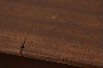 アンティーク家具　アンティーク 古い学校の脚付き飾り棚(3)(陳列棚・本棚)
