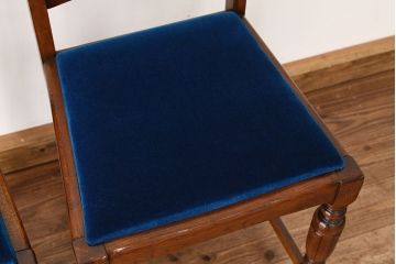 アンティーク家具　イギリスアンティーク　シンプルなデザインのダイニングチェア2脚セット