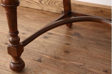 アンティーク家具　イギリスアンティーク　マホガニー　上品なチェア1脚