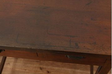 アンティーク家具　アンティーク　古い木のシンプルな平机(テーブル)