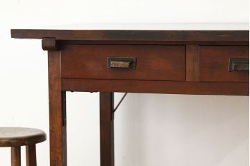 アンティーク家具　アンティーク　古い木のシンプルな平机(テーブル)
