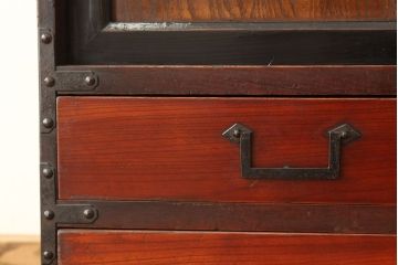 アンティーク家具　古民具・骨董　木目の素晴らしいローボード(ローチェスト・時代箪笥・刀箪笥)