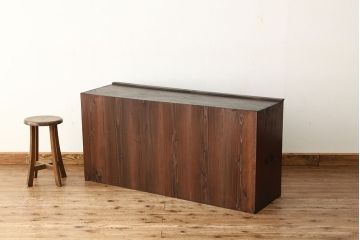アンティーク家具　古民具・骨董　木目の素晴らしいローボード(ローチェスト・時代箪笥・刀箪笥)