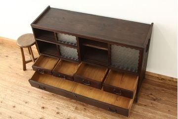 アンティーク家具　アンティーク　古い木のダイヤガラスローボード(ローチェスト・箪笥)