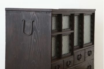 アンティーク家具　アンティーク　古い木のダイヤガラスローボード(ローチェスト・箪笥)